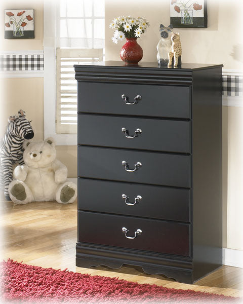 Huey Vineyard Chest of Drawers Chest Ashley Furniture