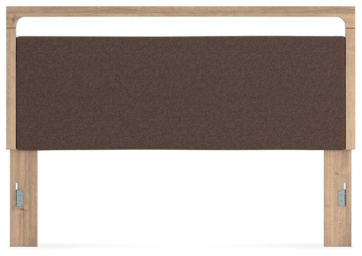 Kinlanni Upholstered Bed - Dayton Discount Furniture