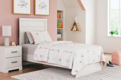 Stelsie Bed - Dayton Discount Furniture