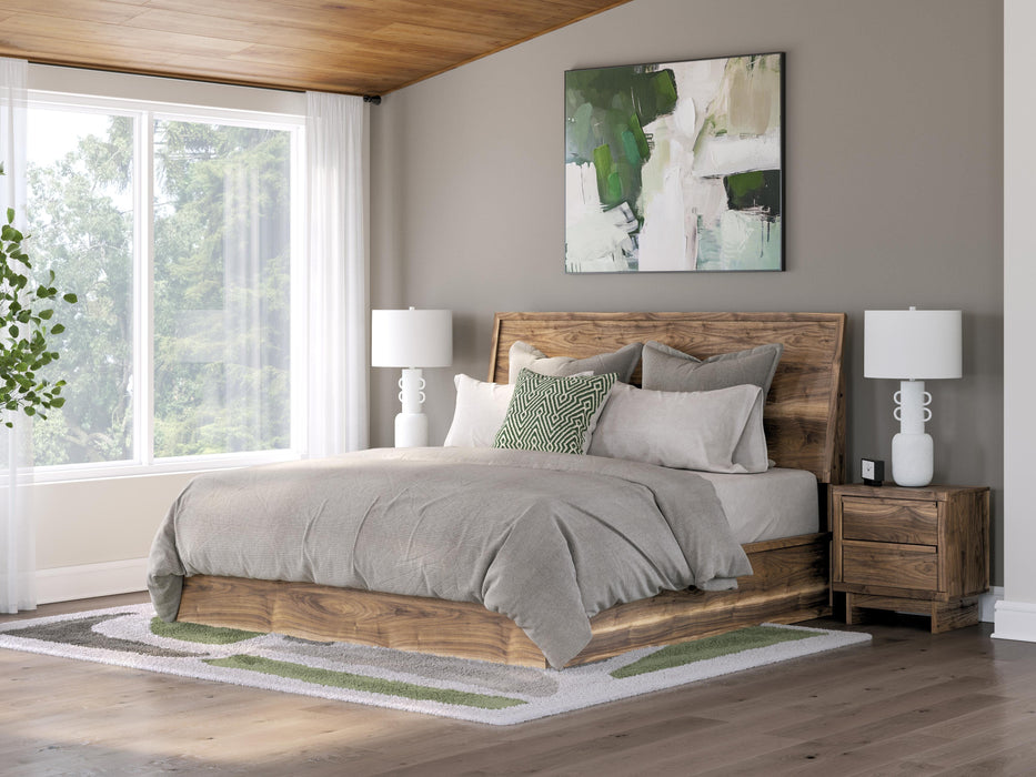 Chirason Bed - Dayton Discount Furniture