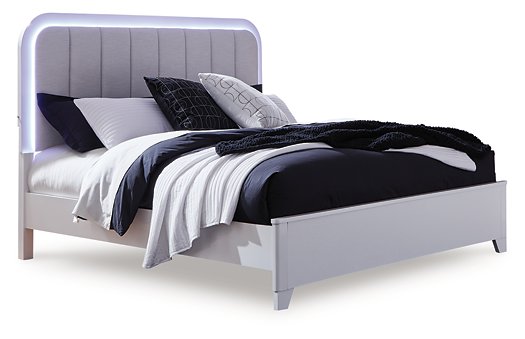 Jarlee Upholstered Bed - Dayton Discount Furniture