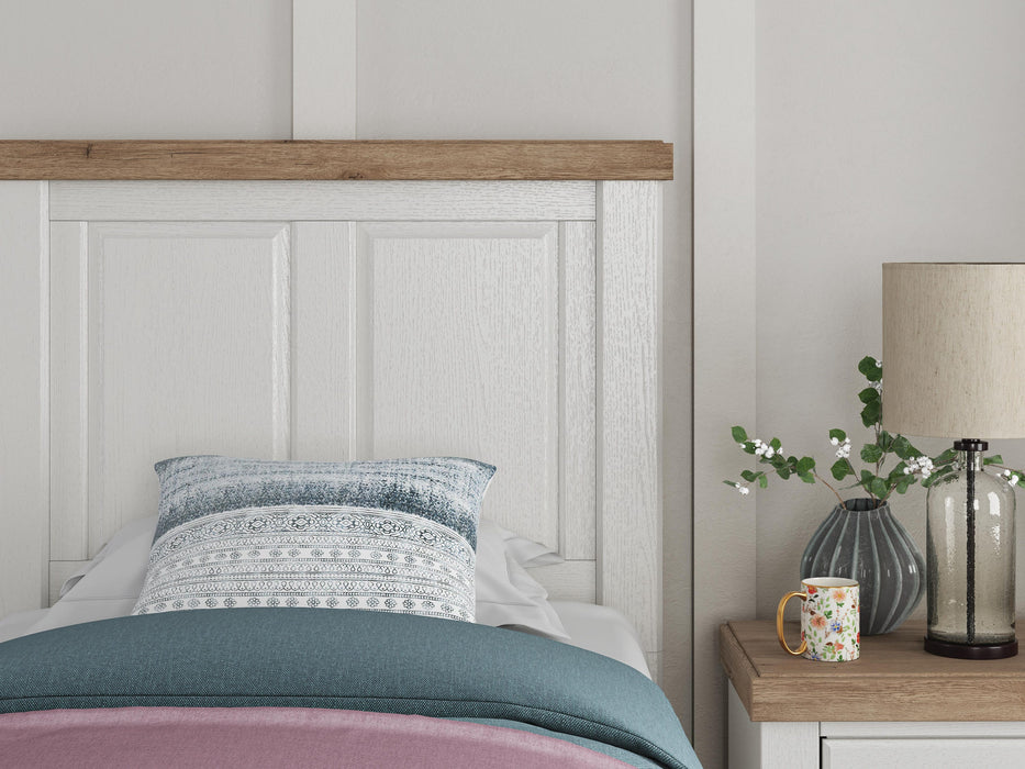 Savonport Bed Bed Ashley Furniture