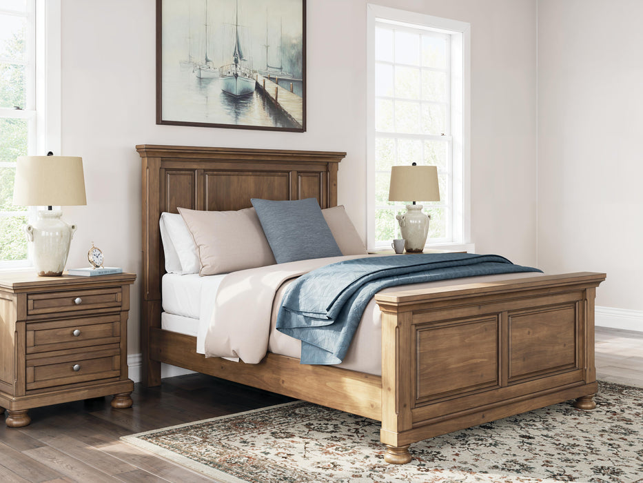 Feddinger Bedroom Set (Queen Bed, Dresser, Mirror, and Nightstand) Bedroom Set Ashley Furniture
