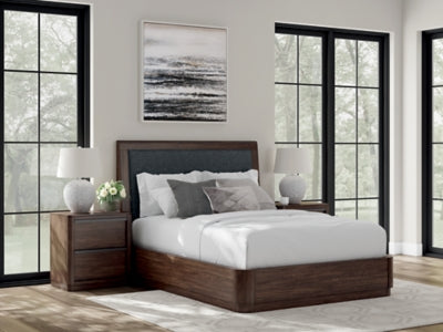 Dilenno Upholstered Bed - Dayton Discount Furniture