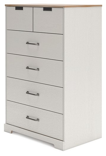 Vaibryn Chest of Drawers Chest Ashley Furniture