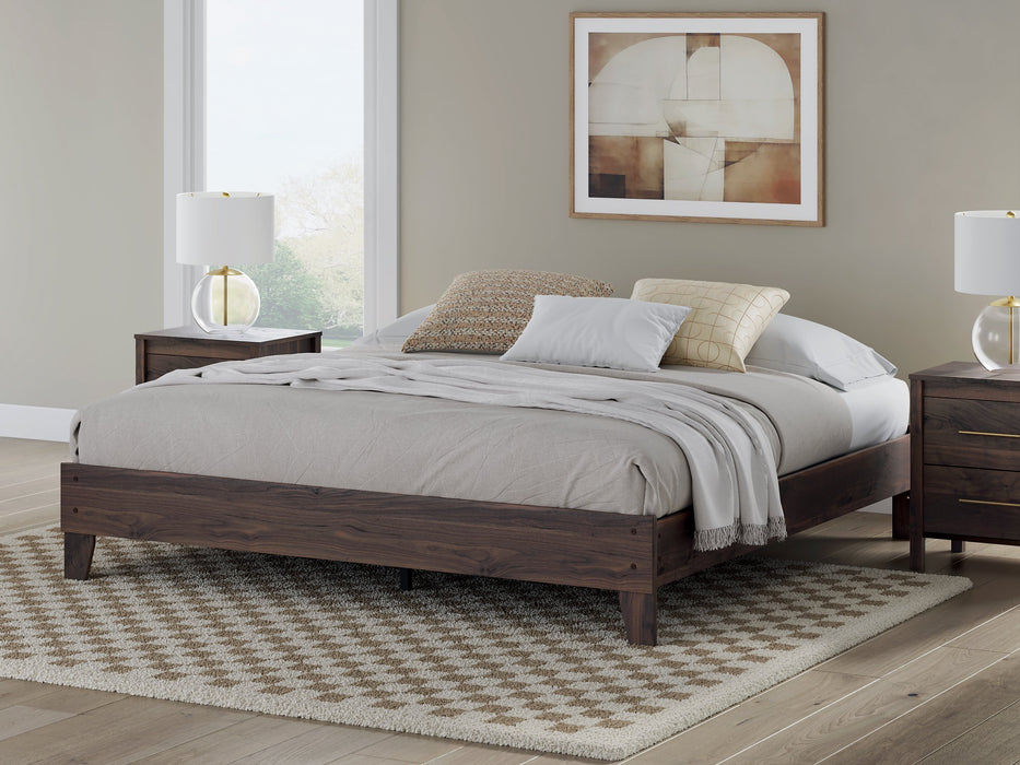 Calverson Bed - Dayton Discount Furniture