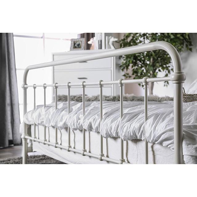 IRIA Vintage White E.King Bed Bed FOA East