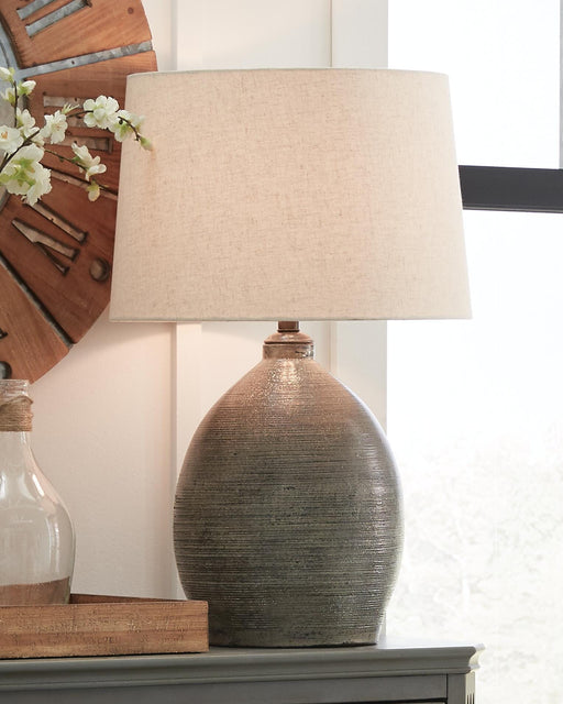 Joyelle Table Lamp - Dayton Discount Furniture