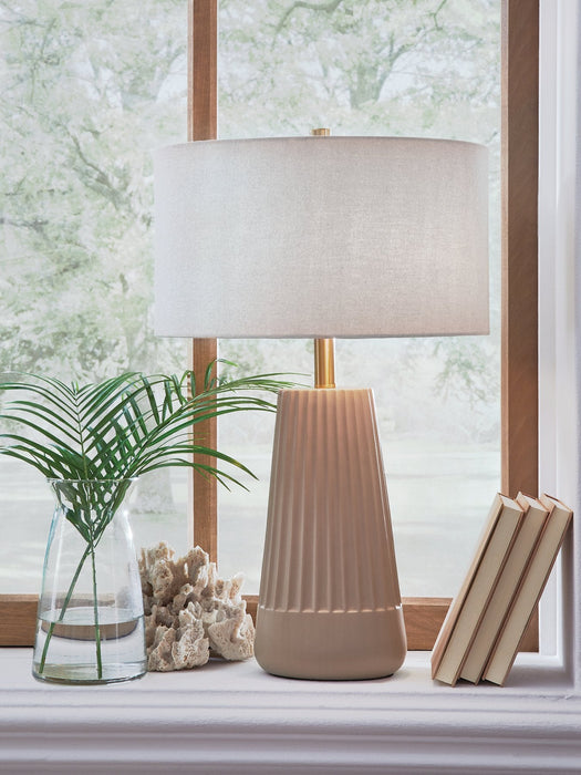 Dellner Table Lamp - Dayton Discount Furniture