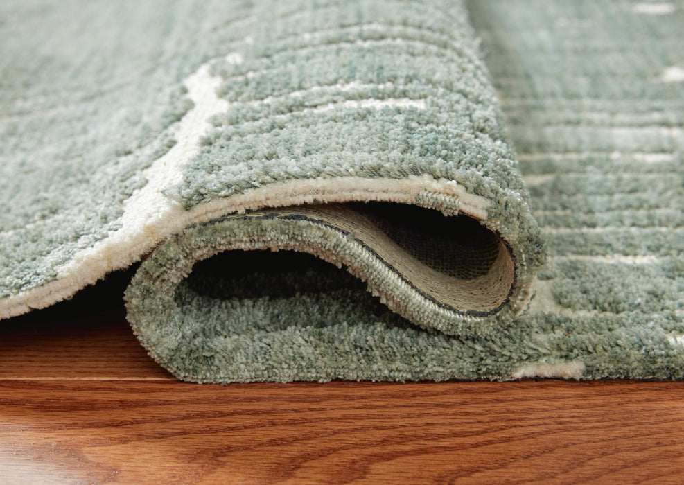 Cayworth Rug Large Rug Large Ashley Furniture