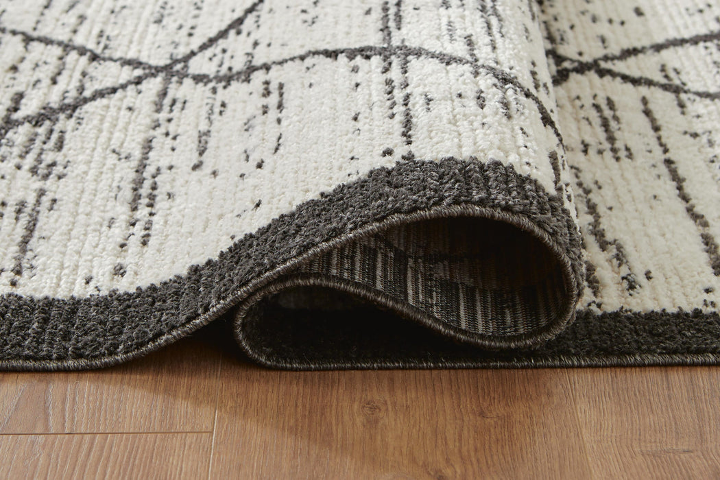 Fenriston Rug Large Rug Large Ashley Furniture